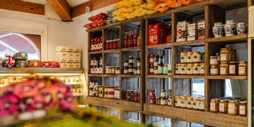Epicerie&#x20;Sp&#x00E9;cialit&#x00E9;s&#x20;Italiennes&#x20;&#x3A;&#x20;D&#x00E9;couvrez&#x20;les&#x20;meilleures&#x20;saveurs&#x20;d&amp;&#x23;8217&#x3B;Italie&#x20;&#x00E0;&#x20;Saint&#x20;Tropez